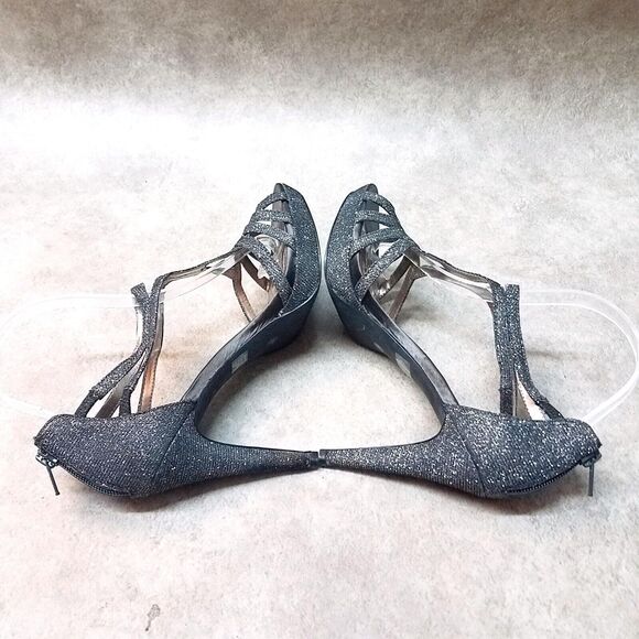 Alfani Womens Tacy Size 8 Glittery Silver Peep Toe T-Strap Platform Heels - Picture 8 of 10